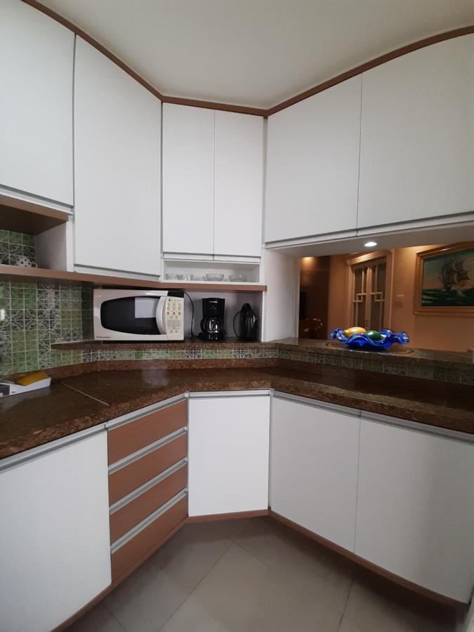 Lindo Flat No Edificio Cosmopolitan, Com Garagem E Piscina Apartment Santos  Exterior photo