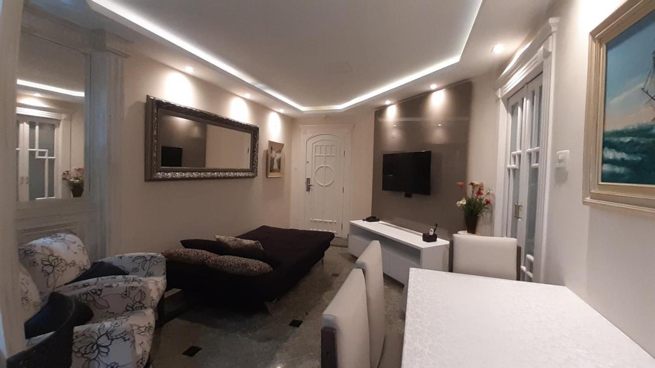 Lindo Flat No Edificio Cosmopolitan, Com Garagem E Piscina Apartment Santos  Exterior photo