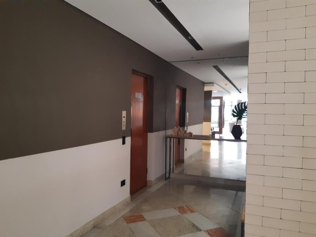 Lindo Flat No Edificio Cosmopolitan, Com Garagem E Piscina Apartment Santos  Exterior photo